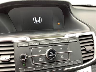 2014 Honda Accord LX   - Photo 16 - Crest Hill, IL 60403