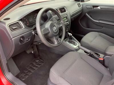 2014 Volkswagen Jetta S - Photo 13 - Crest Hill, IL 60403