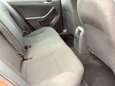 2014 Volkswagen Jetta S - Photo 23 - Crest Hill, IL 60403