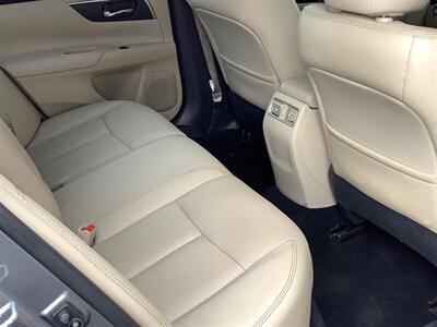 2016 Nissan Altima 2.5 SL   - Photo 30 - Crest Hill, IL 60403