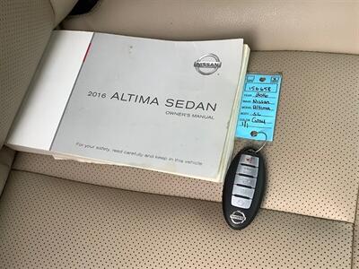 2016 Nissan Altima 2.5 SL   - Photo 33 - Crest Hill, IL 60403