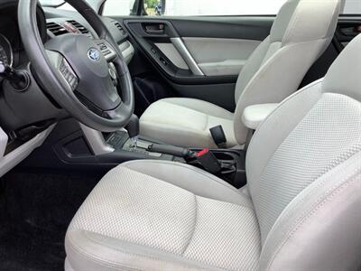 2015 Subaru Forester 2.5i Premium   - Photo 17 - Crest Hill, IL 60403