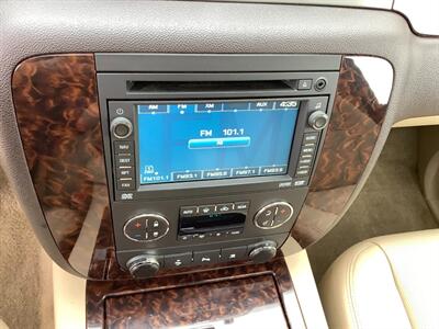 2010 GMC Yukon Denali   - Photo 18 - Crest Hill, IL 60403