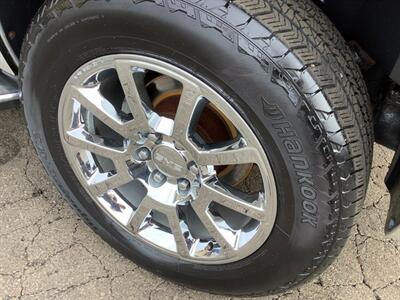 2010 GMC Yukon Denali   - Photo 37 - Crest Hill, IL 60403