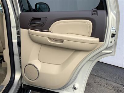 2010 GMC Yukon Denali   - Photo 25 - Crest Hill, IL 60403