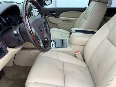 2010 GMC Yukon Denali   - Photo 16 - Crest Hill, IL 60403