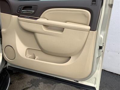 2010 GMC Yukon Denali   - Photo 50 - Crest Hill, IL 60403