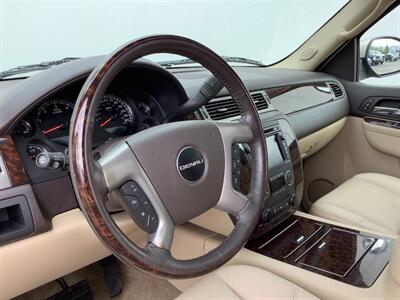 2010 GMC Yukon Denali   - Photo 22 - Crest Hill, IL 60403
