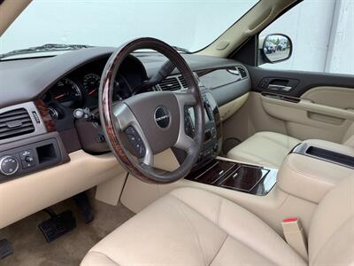 2010 GMC Yukon Denali   - Photo 17 - Crest Hill, IL 60403