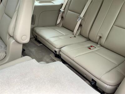2010 GMC Yukon Denali   - Photo 24 - Crest Hill, IL 60403