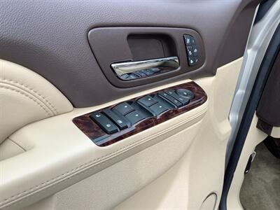 2010 GMC Yukon Denali   - Photo 43 - Crest Hill, IL 60403