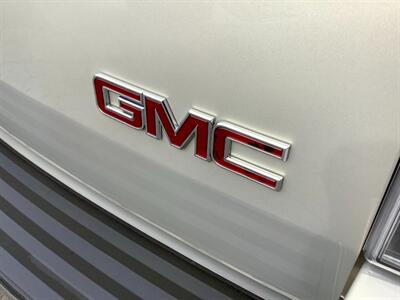 2010 GMC Yukon Denali   - Photo 32 - Crest Hill, IL 60403