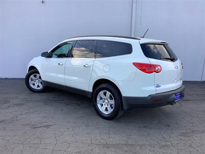 2011 Chevrolet Traverse LT   - Photo 5 - Crest Hill, IL 60403
