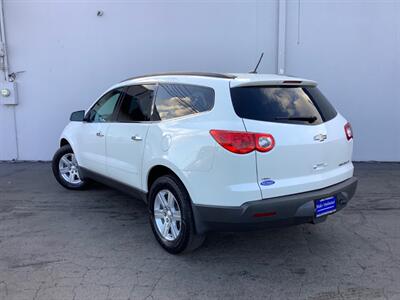 2011 Chevrolet Traverse LT   - Photo 4 - Crest Hill, IL 60403