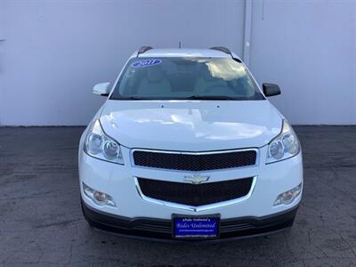2011 Chevrolet Traverse LT - Photo 12 - Crest Hill, IL 60403