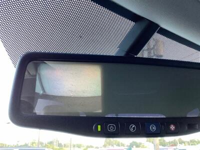 2011 Chevrolet Traverse LT - Photo 13 - Crest Hill, IL 60403