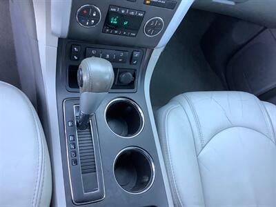 2011 Chevrolet Traverse LT   - Photo 19 - Crest Hill, IL 60403