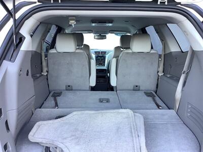 2011 Chevrolet Traverse LT - Photo 37 - Crest Hill, IL 60403