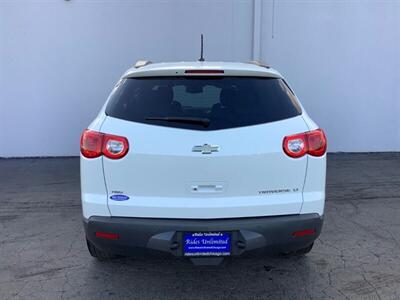 2011 Chevrolet Traverse LT - Photo 6 - Crest Hill, IL 60403