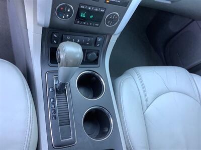 2011 Chevrolet Traverse LT - Photo 19 - Crest Hill, IL 60403