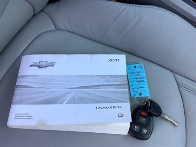 2011 Chevrolet Traverse LT - Photo 33 - Crest Hill, IL 60403