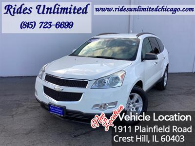 2011 Chevrolet Traverse LT - Photo 1 - Crest Hill, IL 60403