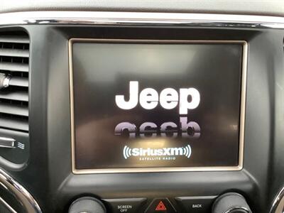 2017 Jeep Grand Cherokee Overland - Photo 19 - Crest Hill, IL 60403