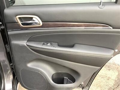 2017 Jeep Grand Cherokee Overland - Photo 31 - Crest Hill, IL 60403