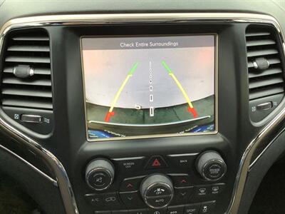 2017 Jeep Grand Cherokee Overland   - Photo 10 - Crest Hill, IL 60403