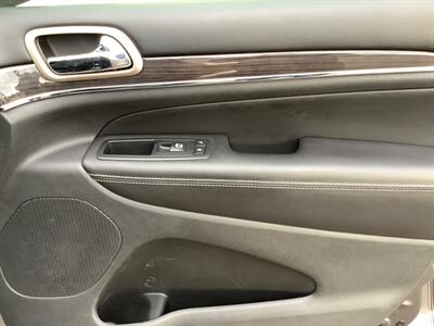 2017 Jeep Grand Cherokee Overland   - Photo 33 - Crest Hill, IL 60403