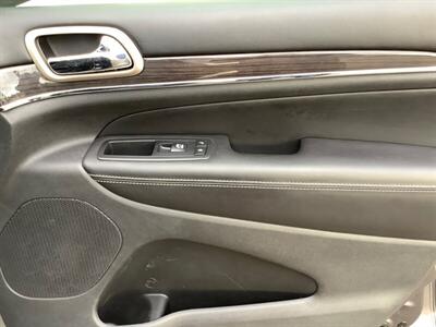 2017 Jeep Grand Cherokee Overland - Photo 33 - Crest Hill, IL 60403
