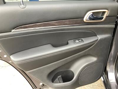 2017 Jeep Grand Cherokee Overland - Photo 29 - Crest Hill, IL 60403