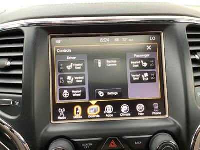 2017 Jeep Grand Cherokee Overland   - Photo 21 - Crest Hill, IL 60403