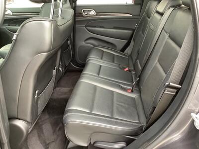 2017 Jeep Grand Cherokee Overland - Photo 30 - Crest Hill, IL 60403