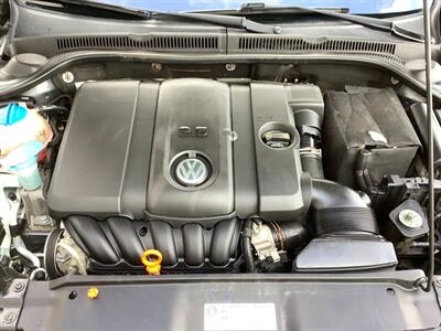 2012 Volkswagen Jetta SE PZEV - Photo 17 - Crest Hill, IL 60403