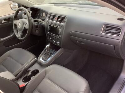 2012 Volkswagen Jetta SE PZEV - Photo 36 - Crest Hill, IL 60403