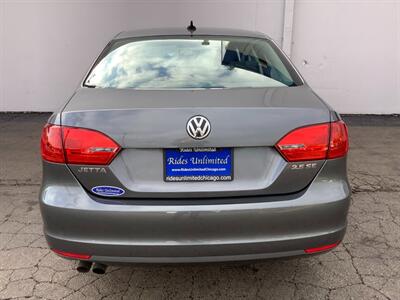 2012 Volkswagen Jetta SE PZEV - Photo 2 - Crest Hill, IL 60403