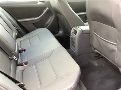 2012 Volkswagen Jetta SE PZEV - Photo 10 - Crest Hill, IL 60403