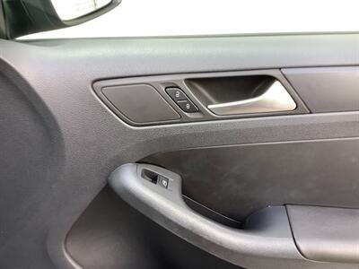 2012 Volkswagen Jetta SE PZEV - Photo 35 - Crest Hill, IL 60403
