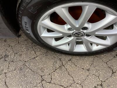 2012 Volkswagen Jetta SE PZEV - Photo 15 - Crest Hill, IL 60403
