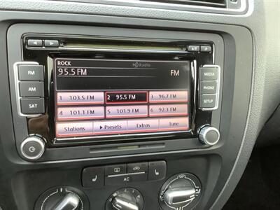 2012 Volkswagen Jetta SE PZEV - Photo 28 - Crest Hill, IL 60403
