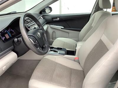 2012 Toyota Camry Hybrid LE - Photo 15 - Crest Hill, IL 60403