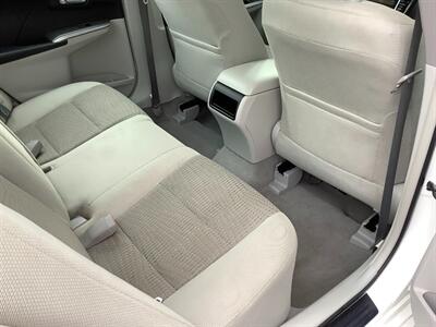 2012 Toyota Camry Hybrid LE - Photo 28 - Crest Hill, IL 60403