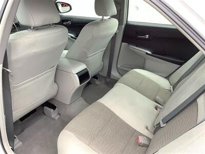 2012 Toyota Camry Hybrid LE - Photo 25 - Crest Hill, IL 60403