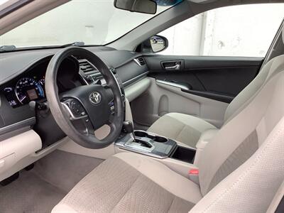 2012 Toyota Camry Hybrid LE - Photo 16 - Crest Hill, IL 60403