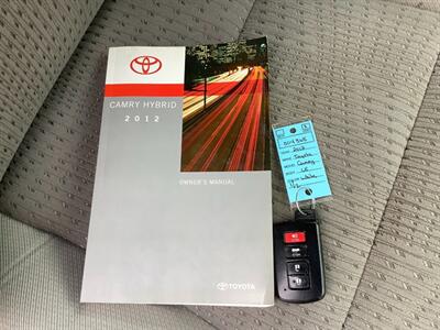 2012 Toyota Camry Hybrid LE - Photo 32 - Crest Hill, IL 60403