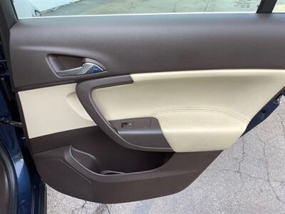 2011 Buick Regal CXL - Photo 20 - Crest Hill, IL 60403