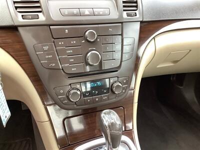 2011 Buick Regal CXL - Photo 12 - Crest Hill, IL 60403