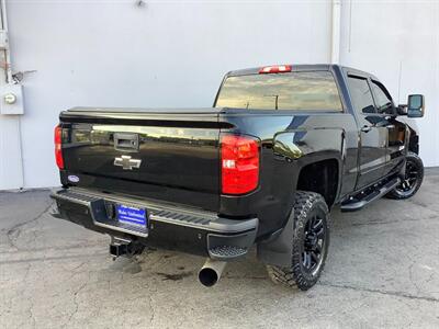 2017 Chevrolet Silverado 2500HD LT - Photo 7 - Crest Hill, IL 60403