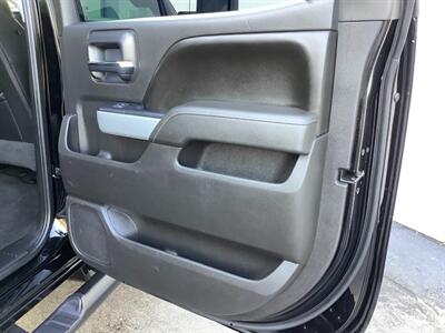 2017 Chevrolet Silverado 2500HD LT - Photo 29 - Crest Hill, IL 60403